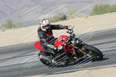 media/Dec-01-2025-Moto Forza (Mon) [[2daa91e15f]]/2-Intermediate Group/Session 4 Turn 9/